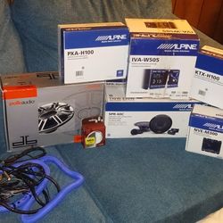 Complete Alpine Car Stereo With Navigation And Dvd