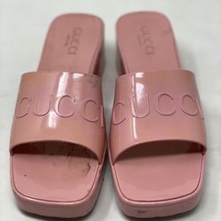 Gucci Sandals Used Need Cleaning Size 9