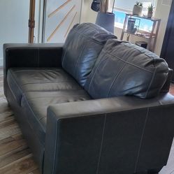 Loveseat