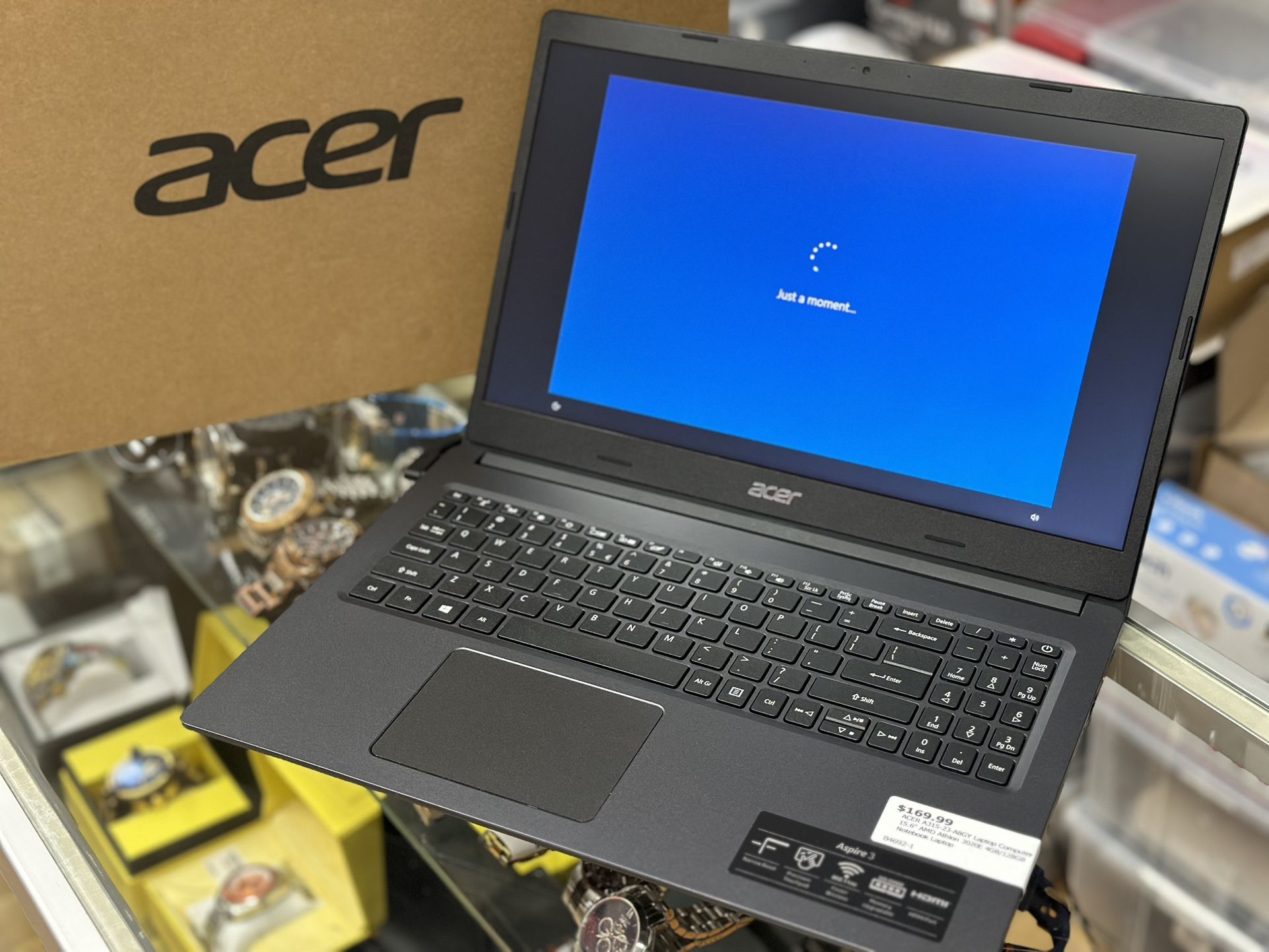 Avet Aspire 3 AMD 4GB RAM 128GB SSD