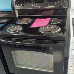 Used GE Coil Top Range. 1 Year Limited Warranty 