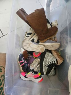 Tennis shoes niña