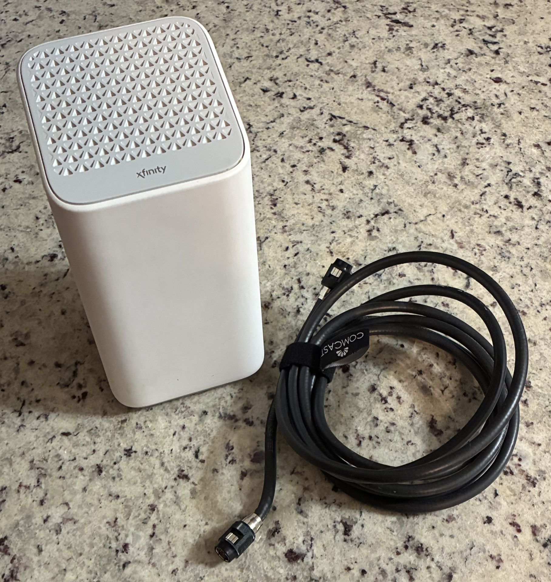 Comcast Xfinity XB7-CM Modem WiFi Router  