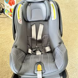Chicco Keyfit 35 Baby Car Seat