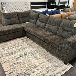 L Shape Sectional. 🚚WE DELIVER🚚