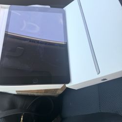 Perfect Condition iPad 9th Generation 64 GB