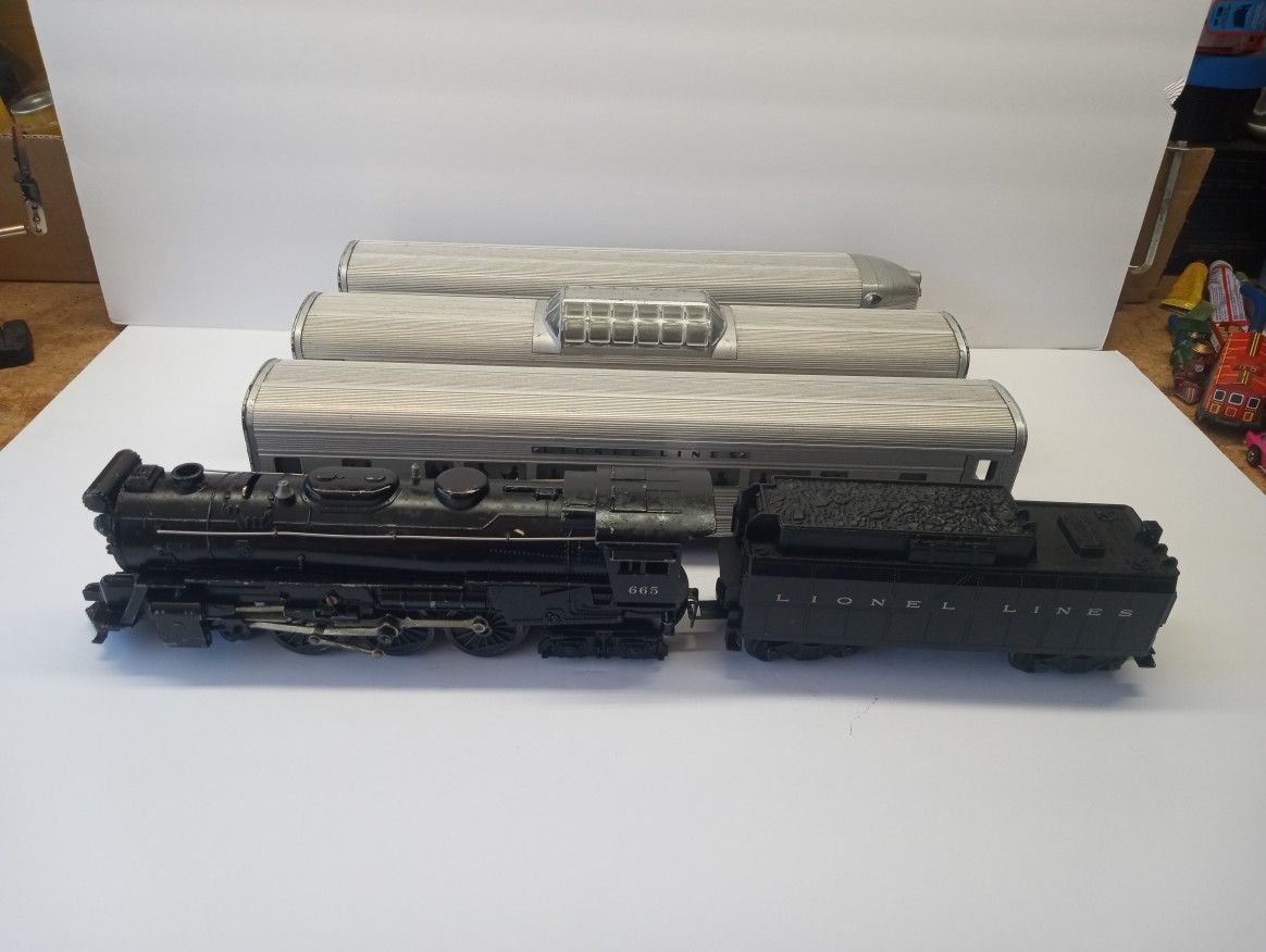Vintage Lionel O Scale Trains