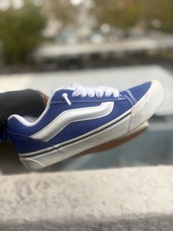 Crocs/Vans