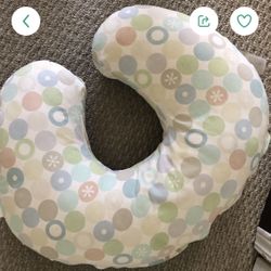 Nursing pillow