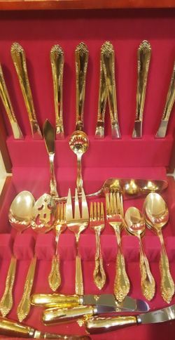 Antique Goldware set / Set de cubiertos Antiguos banados en Oro