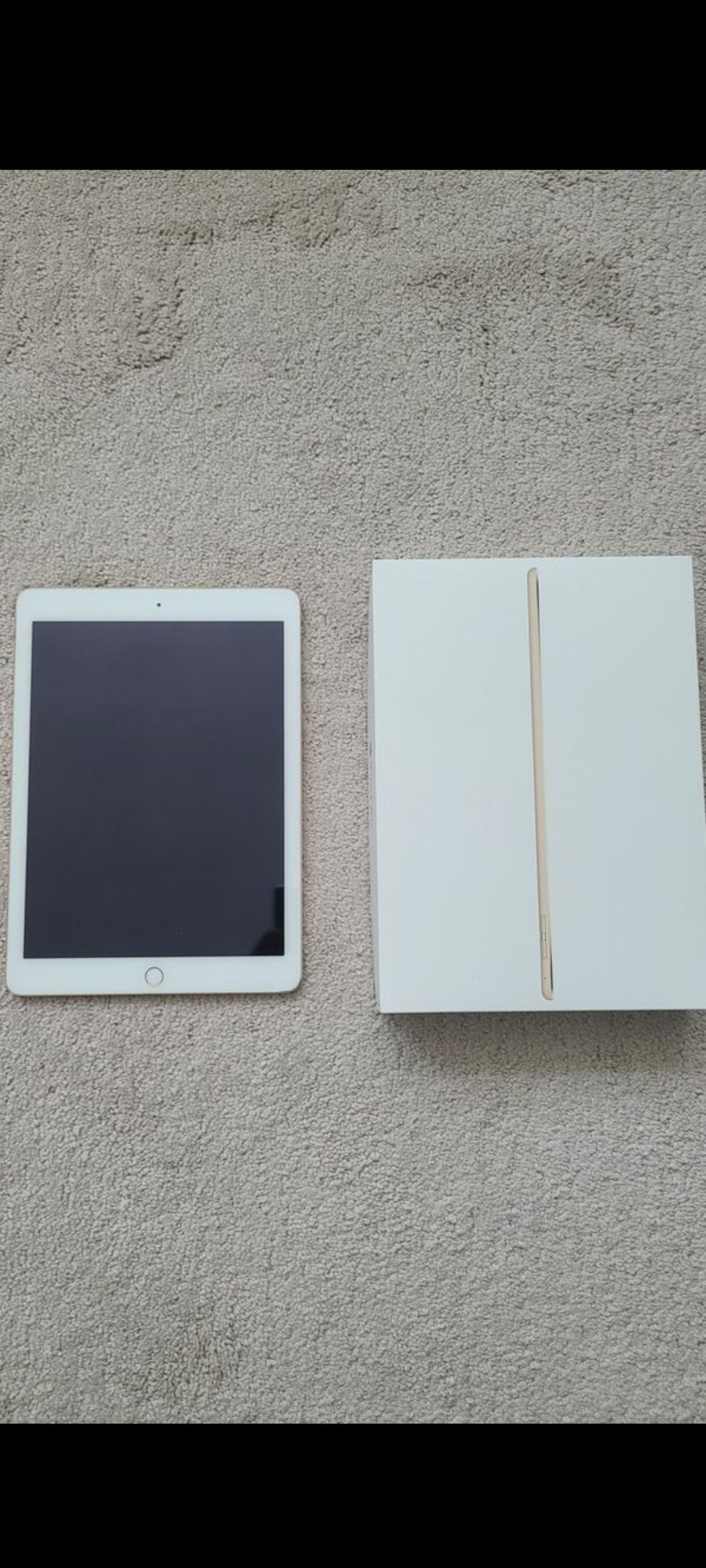 Ipad air 2, 32 gb, wifi, perfect condition works perfectly no scratches, price negotiable