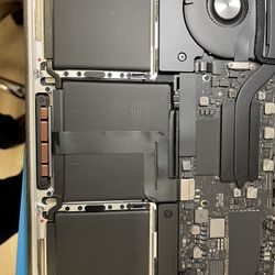 MacBook Pro 2019 Selling For Parts! Does Not function 