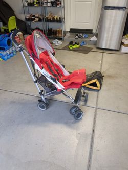 Uppababy G luxe Stroller With Carrying Bag - $80