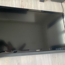 42”Vizio TV,trades!