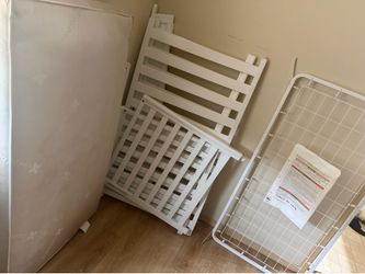 Free baby crib