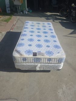 Twin Size Bed 