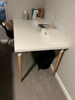 Dining table/ desk