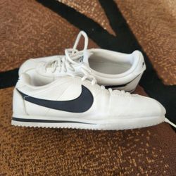 White Nike Cortez's