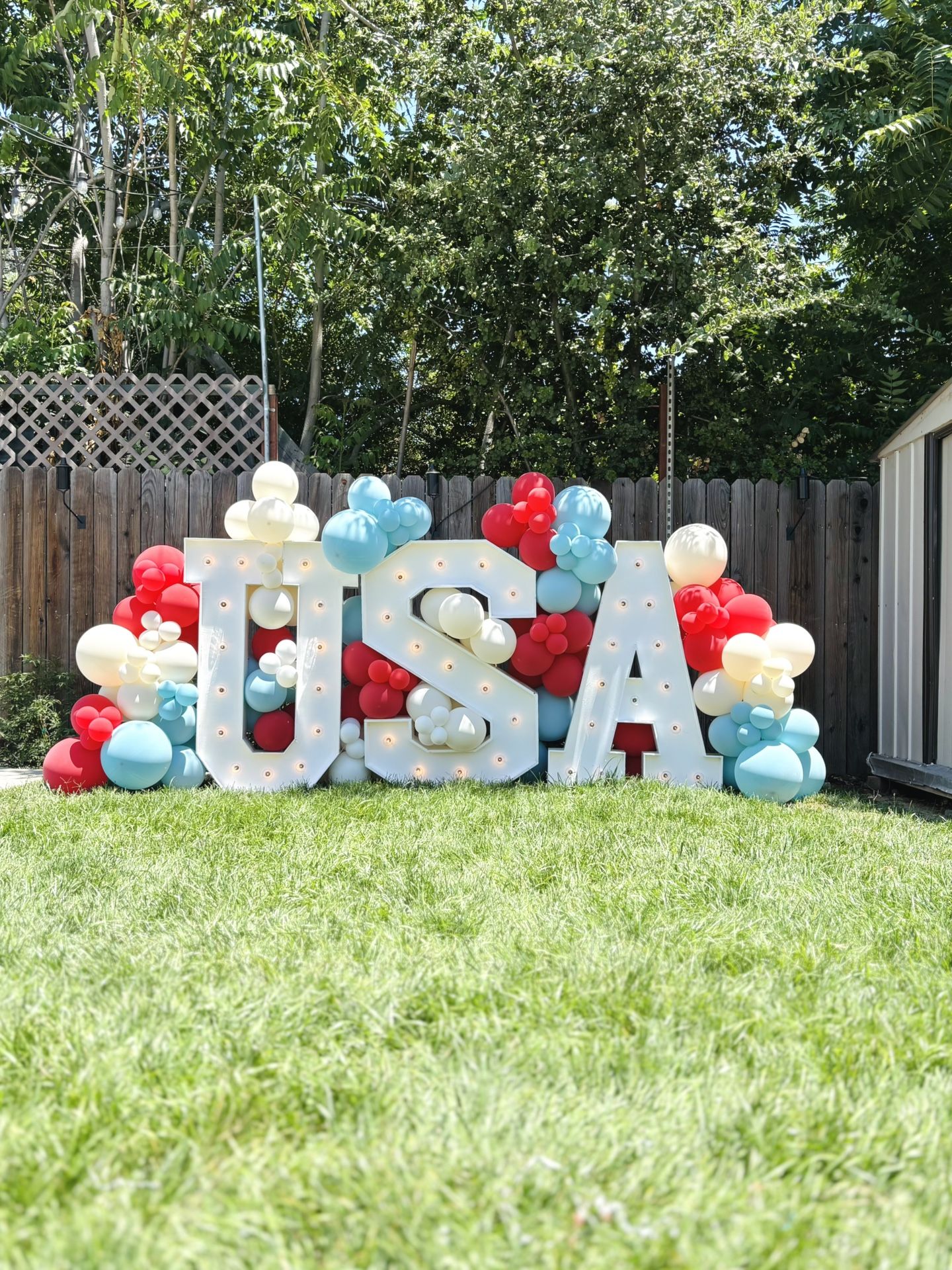 Marquee Letters W Balloons