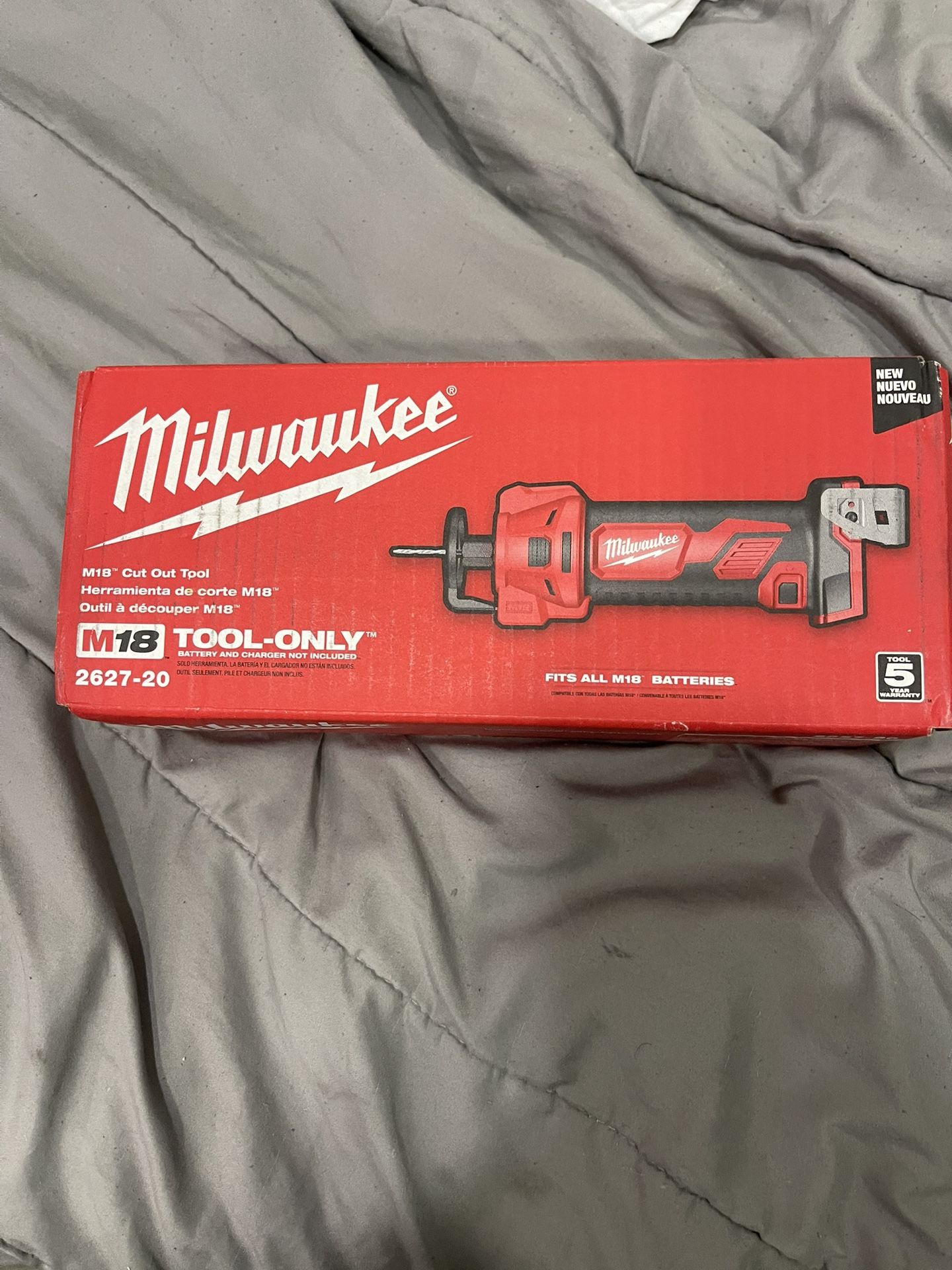 Milwaukee Cut Out Tool Read Below