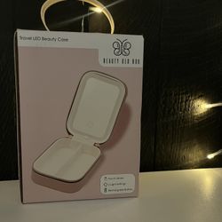 Travel LED Beauty Case 
