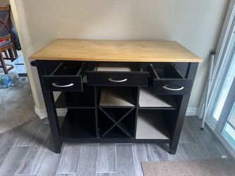 Kitchen bar