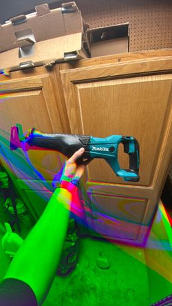 Makita cordless reciprocating saw 18v 