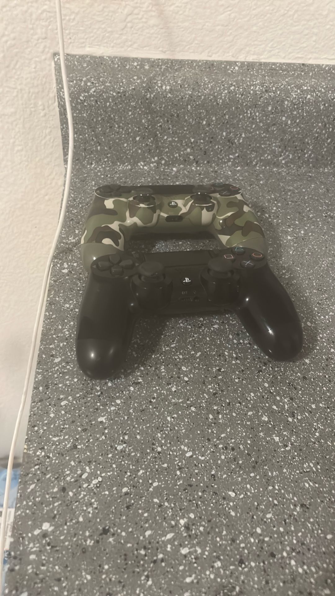 PS4 Controller Black And Camo