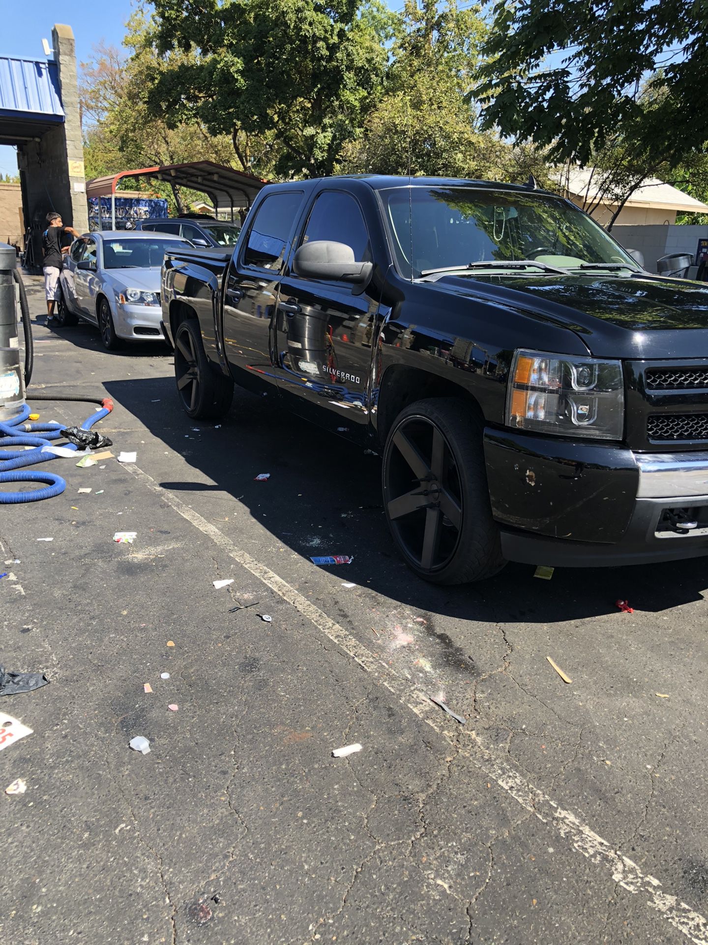 2011 Chevy Silverado LS 3.5 with 19100000 miles on it runs like a champ new rotors and drums breaks all the way around music 26” dubs balls clean pai