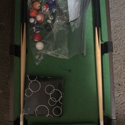Mini Pool Table