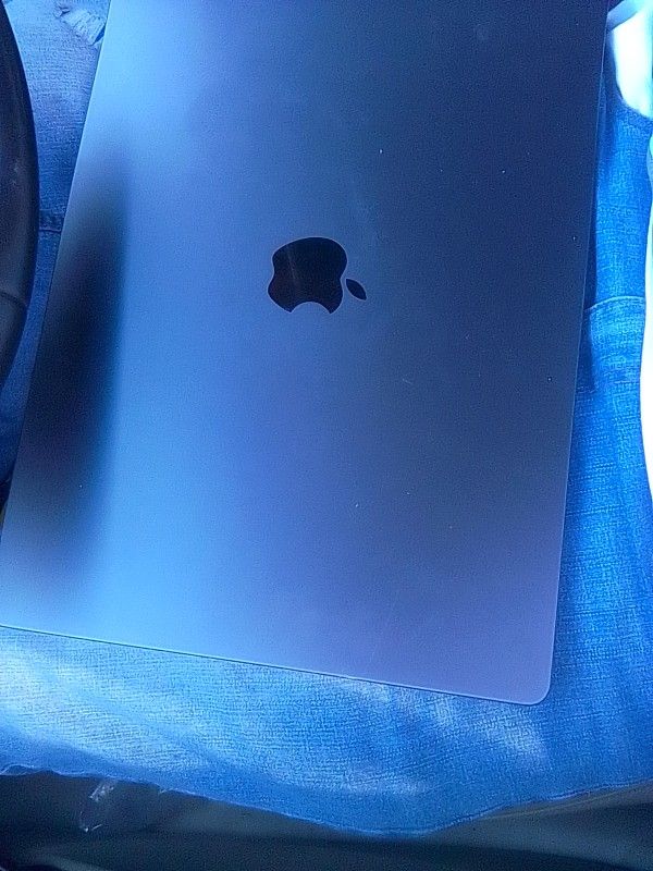 MacBook M4 Max 16