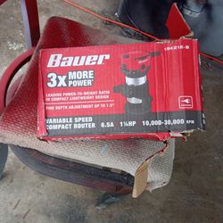 Bauer Compact Router