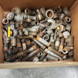 70# Of Misc Galvanized Pipe Fittings
