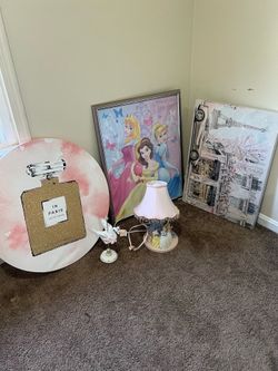 Girls bedroom decoration