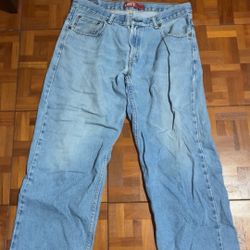 Baggy Levi Denim
