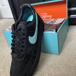 Size 10.5 Tiffany Air Force 1's. Dead Stock. Still in OG box and wrapping paper. 