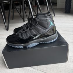 Air Jordan 11 Retro ‘Gamma Blue’ 2025 (Size 10)