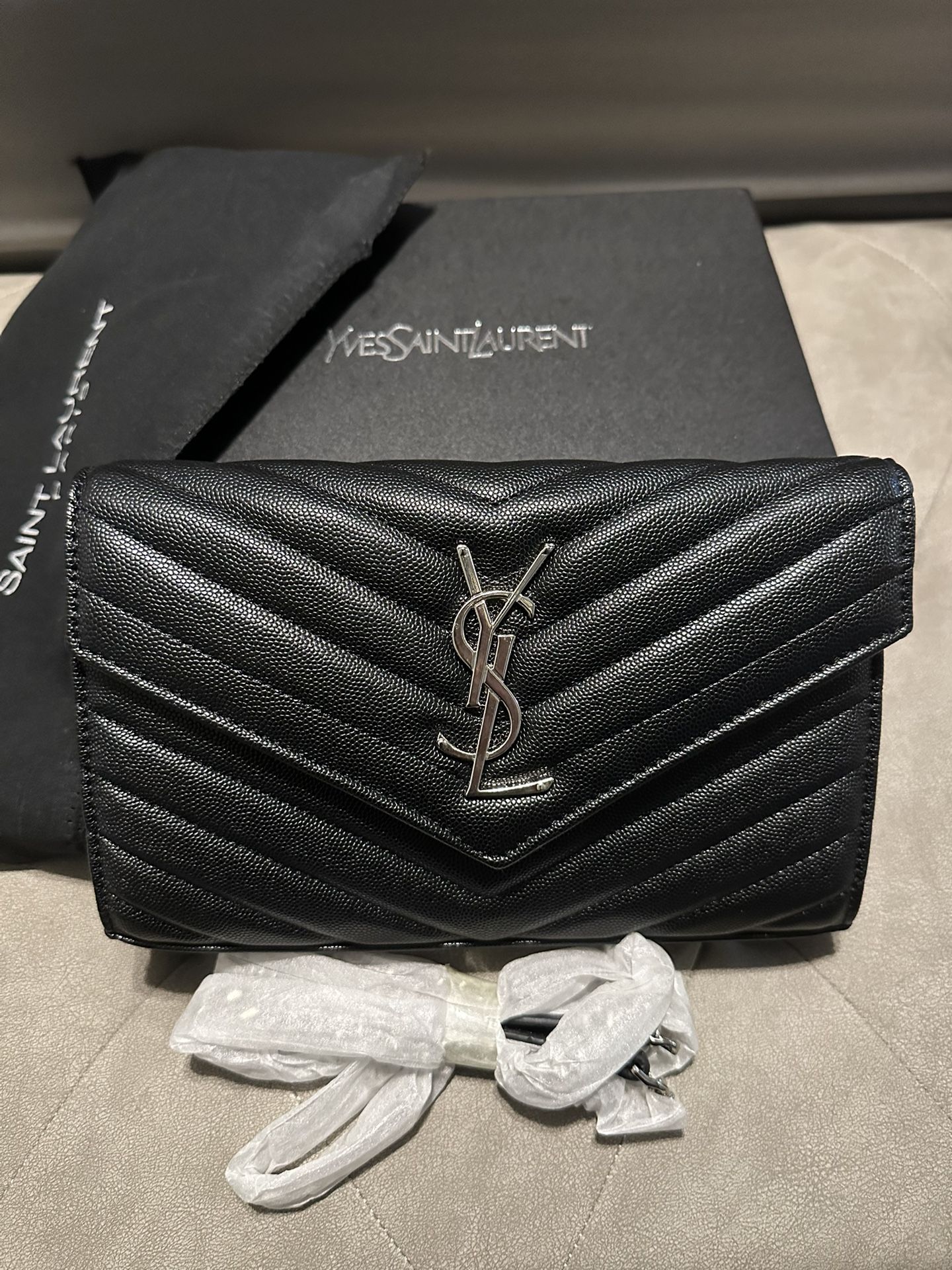Yves Saint Laurent Luxury Designer Purse With Box And Cloth Makeup ✅