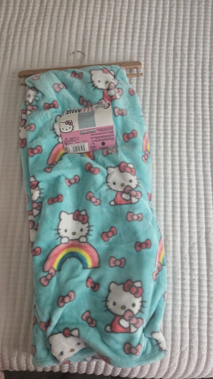 Hello Kitty Blanket