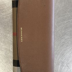 Burberry Crossbody 