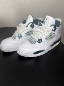 Jordan “Oxidized green 4s” Size 7 Boys 