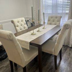 Dining Table With 4 Chairs 