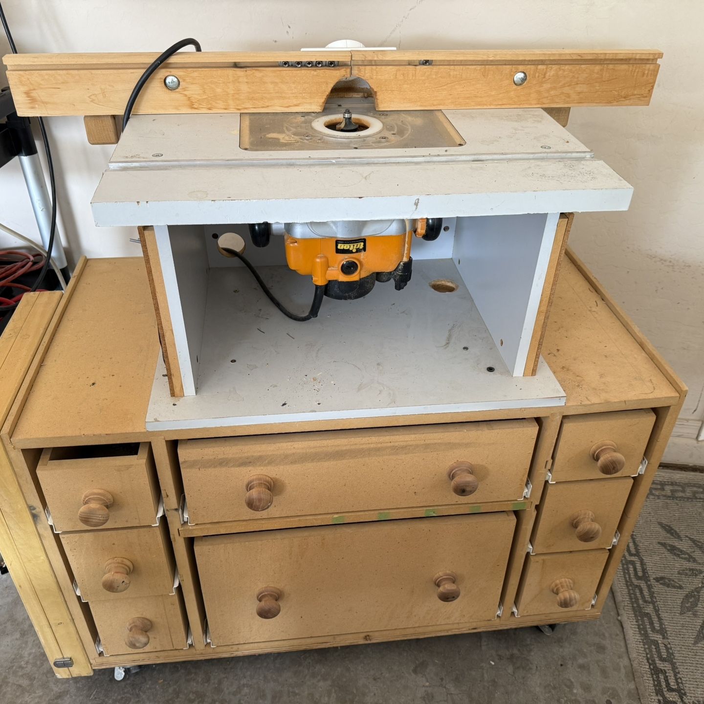 Wattson Router Table Router Table, 6 Routers and 100+ Bits for Sale in Phoenix, AZ - OfferUp