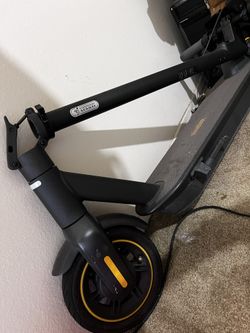 Ninebot E-scooter