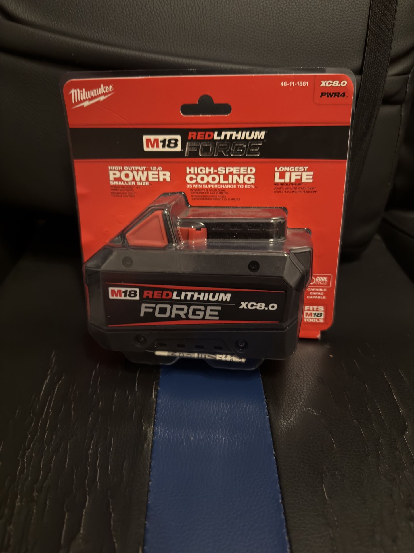m18 forge 8amp battery
