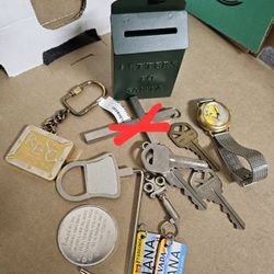 FREE Keys, Keychain, Purse Holder, Broken Watch, Metal Items