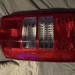2008-2017 Jeep Patriot Left Taillight