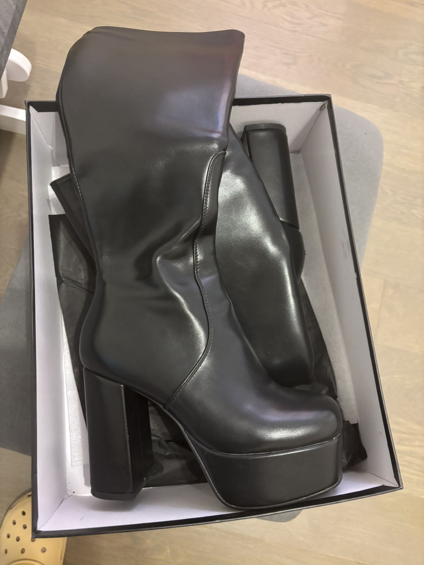 LA MODA Black knee high Boots