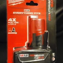 Bateria Nueva MILWAUKEE  M12-  6.0 Bateria