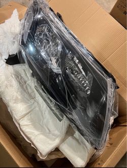 Nissan Pathfinder Headlights